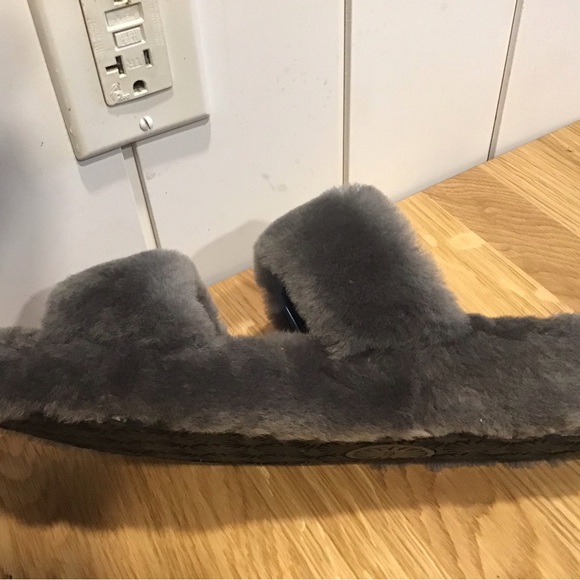 NWOT UGG Fluffette Slides - Picture 8 of 12